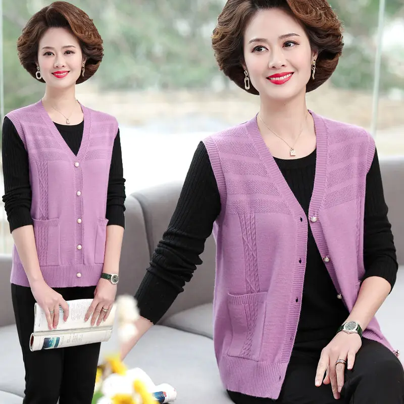 Sweater Waistcoat For Women Autumn New Fashion Pocket Single-breasted Sleeveless Knitted Vest Cardigan Mother Clothes e045
Sweater Waistcoat For Women Autumn New Fashion Pocket Single-breasted Sleeveless Knitted Vest Cardigan Mother Clothes e045