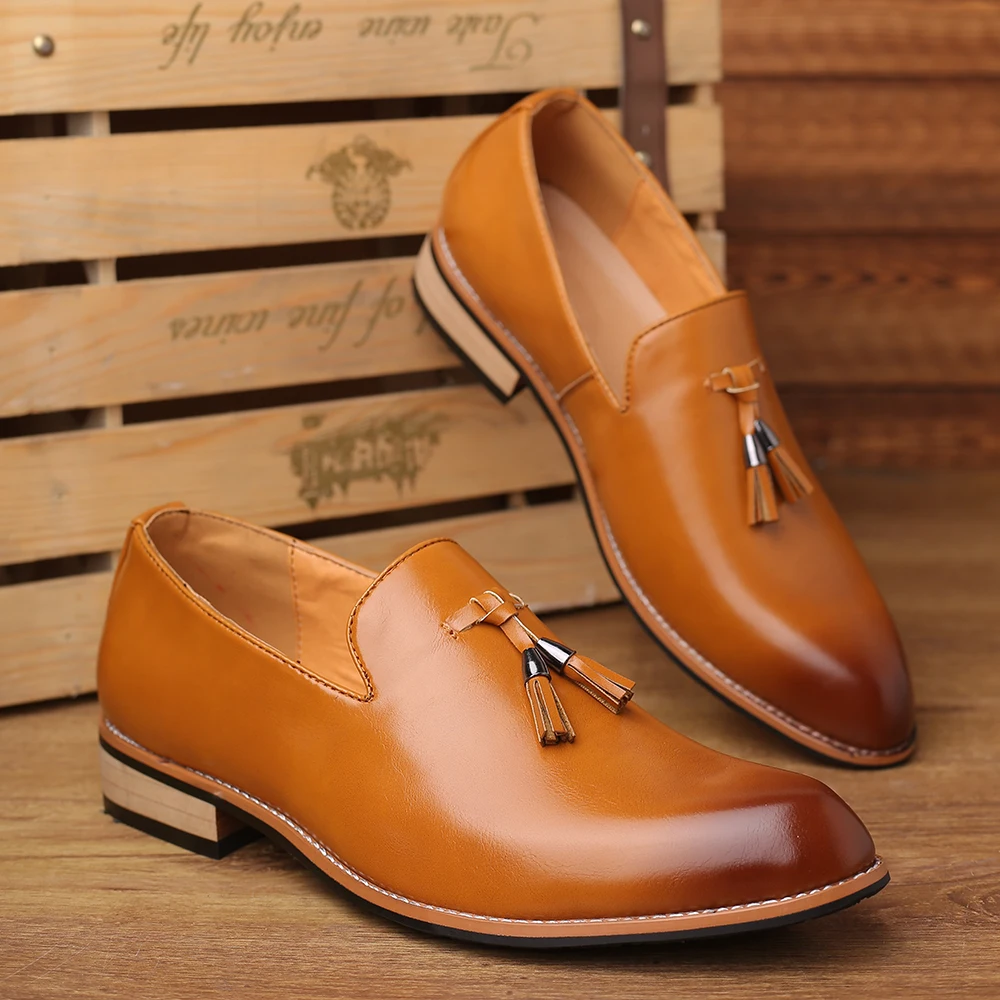 Men Dress Shoes Gentlemen British style Paty Leather Wedding Shoes Men Flats Leather Oxfords Formal Shoes
Men Dress Shoes Gentlemen British style Paty Leather Wedding Shoes Men Flats Leather Oxfords Formal Shoes