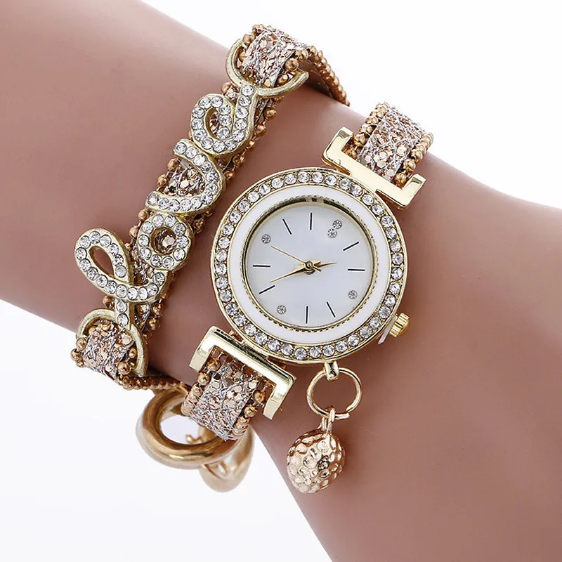 Top Brand Women Bracelet Watches Ladies Love Leather Strap Rhinestone Quartz Wrist Watch Luxury Fashion Quartz Watch
Top Brand Women Bracelet Watches Ladies Love Leather Strap Rhinestone Quartz Wrist Watch Luxury Fashion Quartz Watch