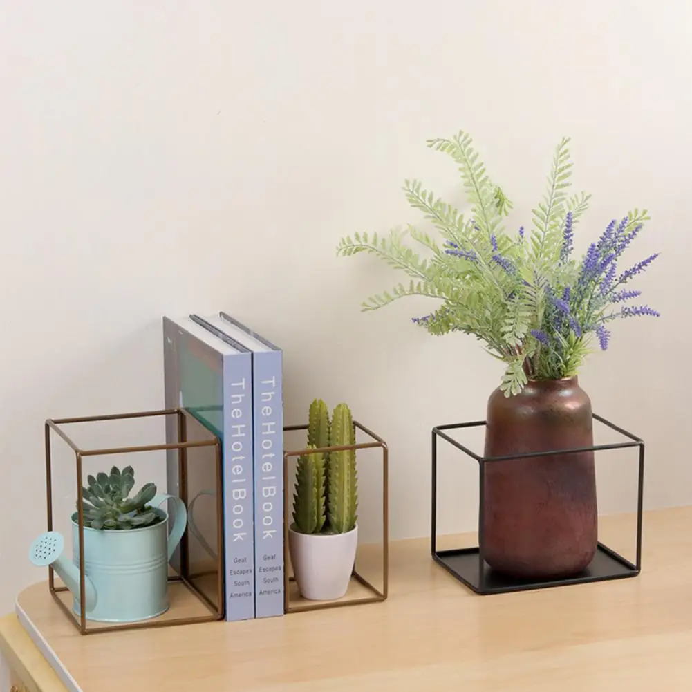 Book Holder Geometric Design Space-Saving Wrought Iron Art Bookshelves Photo Album Bookshelf Organizer Display Stand
Book Holder Geometric Design Space-Saving Wrought Iron Art Bookshelves Photo Album Bookshelf Organizer Display Stand