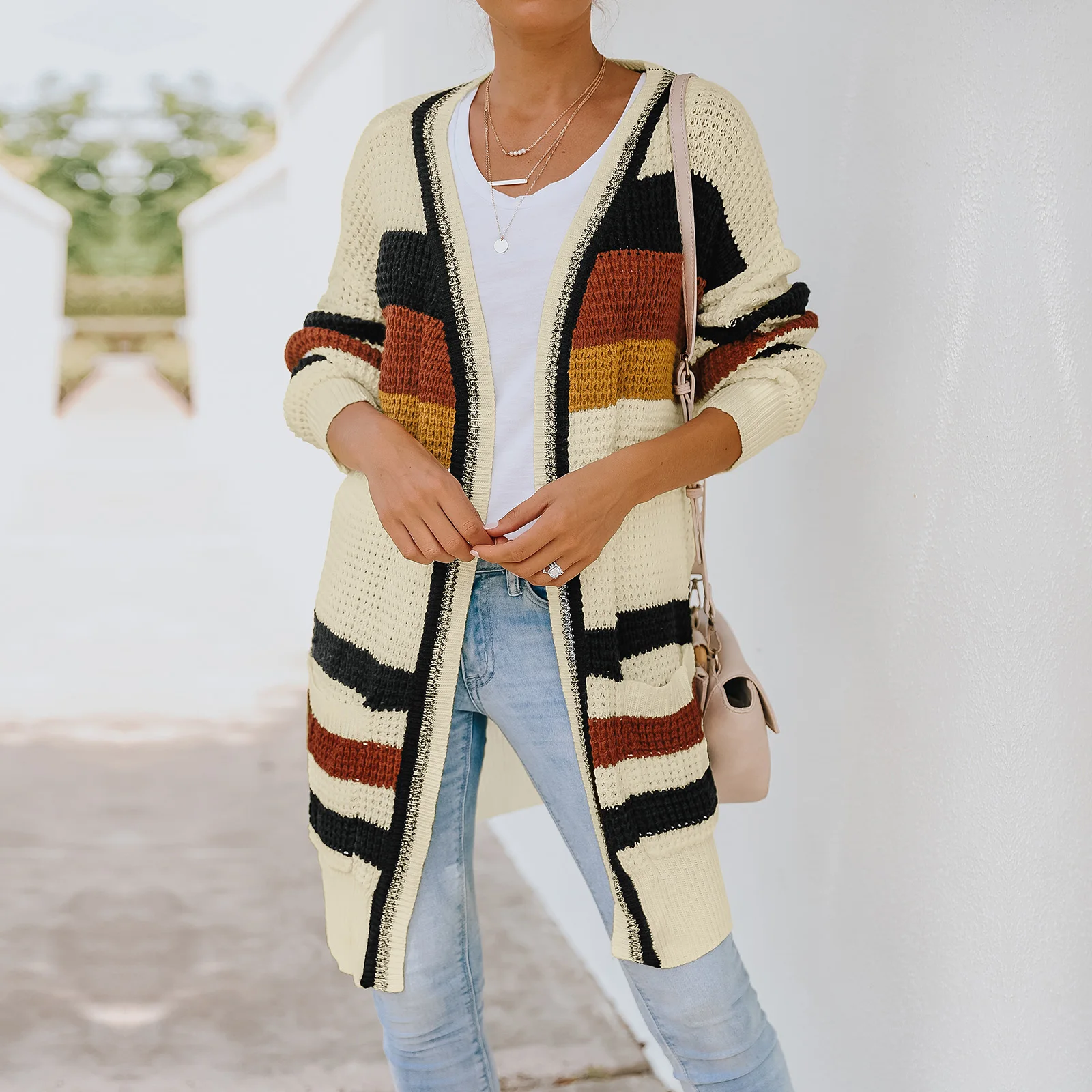 Женский кардиган с цветными вставками, свободная вязаная верхняя одежда с длинными рукавами и открытой передней частью с карманами, свитер,... 
Женский кардиган с цветными вставками, свободная вязаная верхняя одежда с длинными рукавами и открытой передней частью с карманами, свитер,...