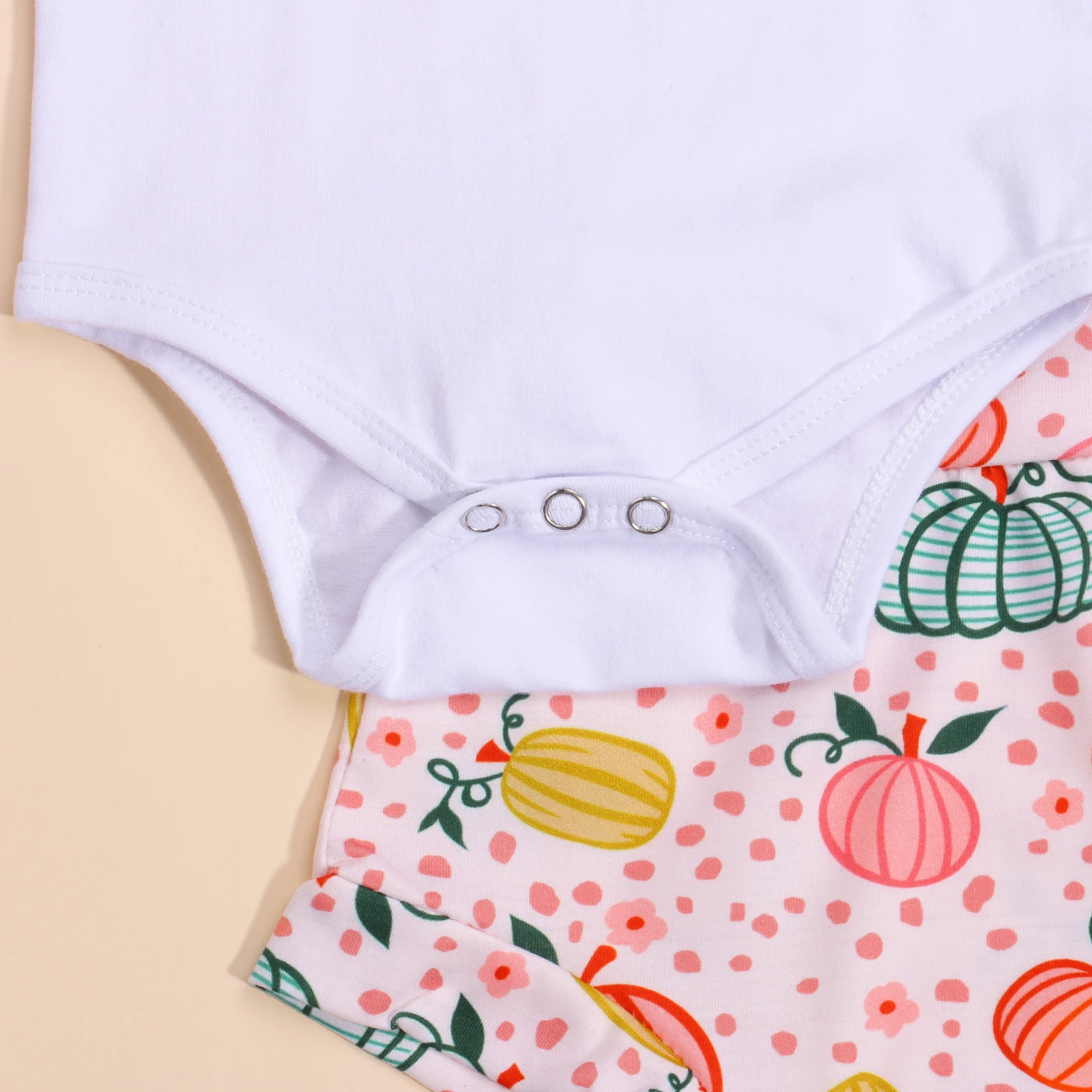 Baby Girls Halloween Rompers Shorts Sets Letter Print Short Sleeve Bodysuit Top and Shorts with Headband 3Pcs Outfit for Newborn
Baby Girls Halloween Rompers Shorts Sets Letter Print Short Sleeve Bodysuit Top and Shorts with Headband 3Pcs Outfit for Newborn