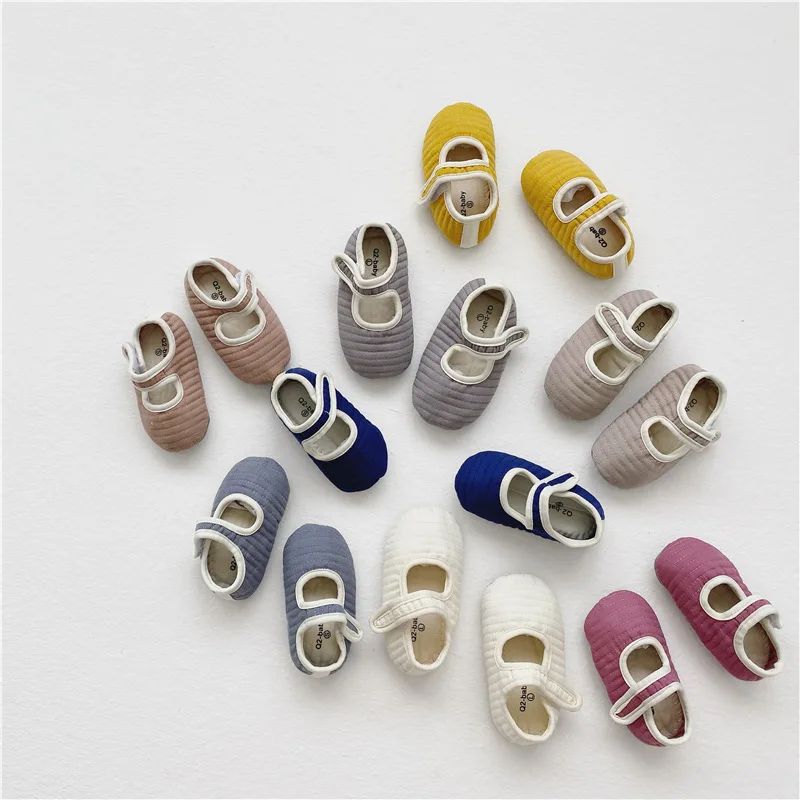 Ins Spirng Autumn Winter Solid Color Baby First Walkers Cotton Soft Soles Toddler Shoes Ancient Grandmother Shoes Soft S M L
Ins Spirng Autumn Winter Solid Color Baby First Walkers Cotton Soft Soles Toddler Shoes Ancient Grandmother Shoes Soft S M L
