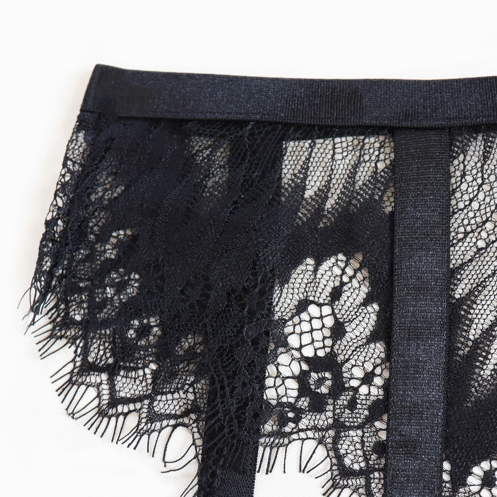 Sexy Women Underwear Embroidery Lace Wireless Bra Sexy Lingerie Thong Set See Through Hot Erotic Lingerie Set Garter Brief Sets
Sexy Women Underwear Embroidery Lace Wireless Bra Sexy Lingerie Thong Set See Through Hot Erotic Lingerie Set Garter Brief Sets