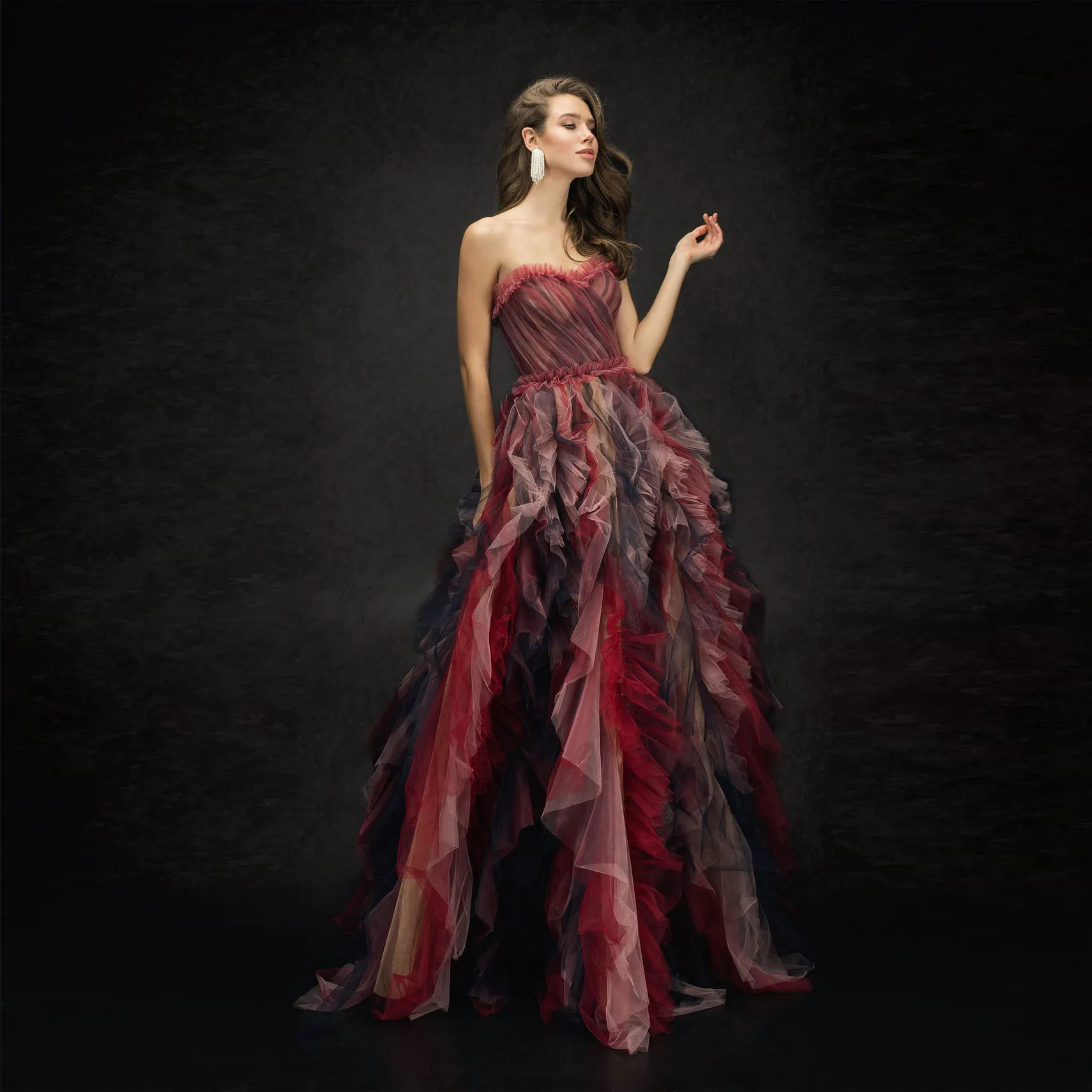 Asymmetrical Bridal Prom Gown Unique Red And Black Sweetheart Sleeveless Backless Ruffle Tulle Wedding Dress Sizes Available
Asymmetrical Bridal Prom Gown Unique Red And Black Sweetheart Sleeveless Backless Ruffle Tulle Wedding Dress Sizes Available