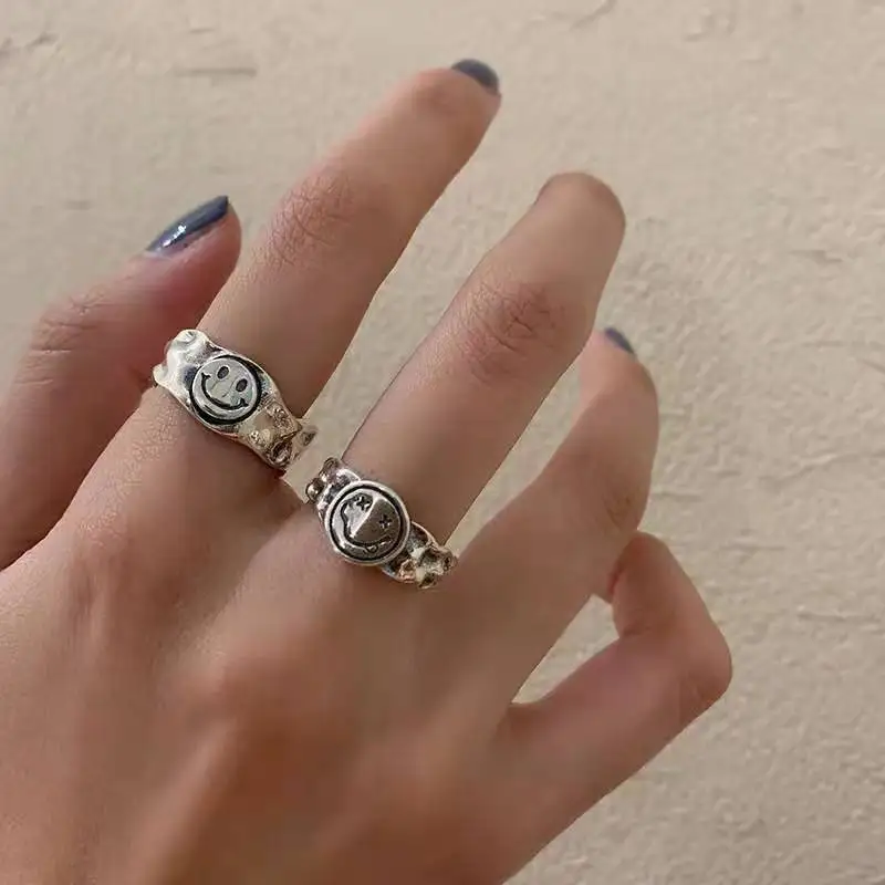 New Vintage Silver Color Adjustable Smile Opening Rings for Women Punk Metal Irregular Couple Finger Ring Men Jewelry
New Vintage Silver Color Adjustable Smile Opening Rings for Women Punk Metal Irregular Couple Finger Ring Men Jewelry
