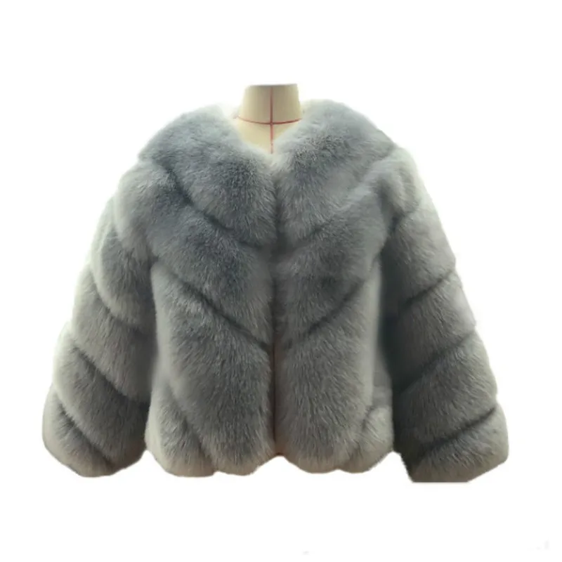 New Whole Hide Fox Fur Coat Women's Short Coat Slim Winter Real Fox Fur Coat Thick Warm Soft Imitation Sables Jacket Outerwear
New Whole Hide Fox Fur Coat Women's Short Coat Slim Winter Real Fox Fur Coat Thick Warm Soft Imitation Sables Jacket Outerwear