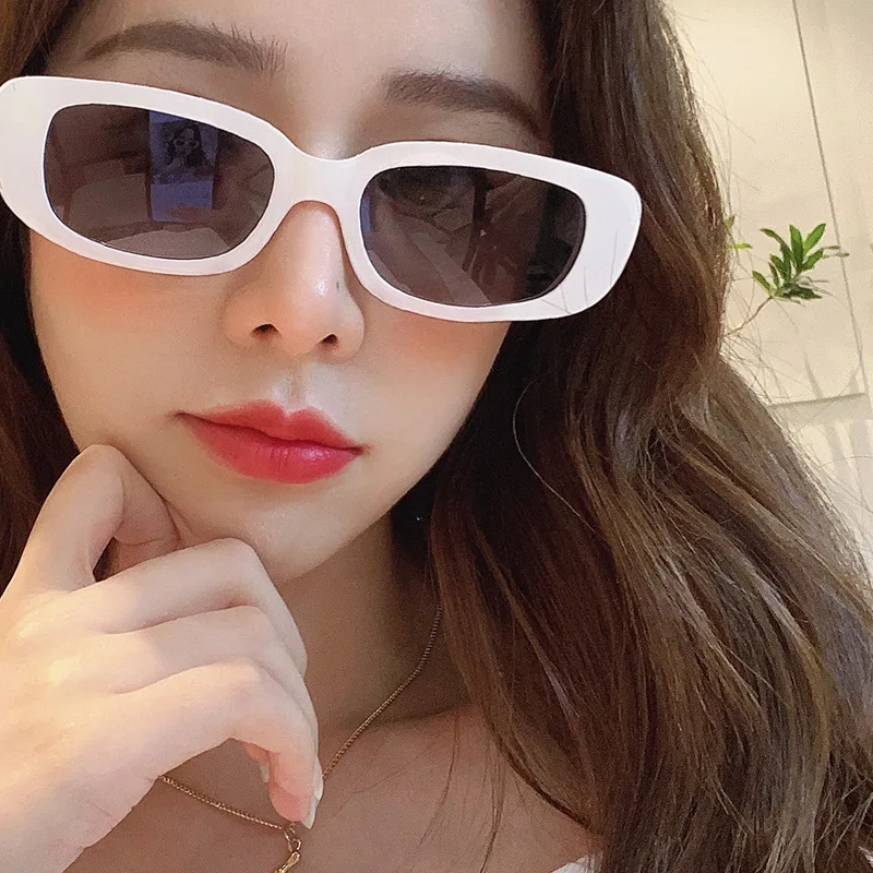 029 brand sunglasses men and women fashion luxury brand designer classic goggles sun protection driving retro glasses frameUV400
029 brand sunglasses men and women fashion luxury brand designer classic goggles sun protection driving retro glasses frameUV400