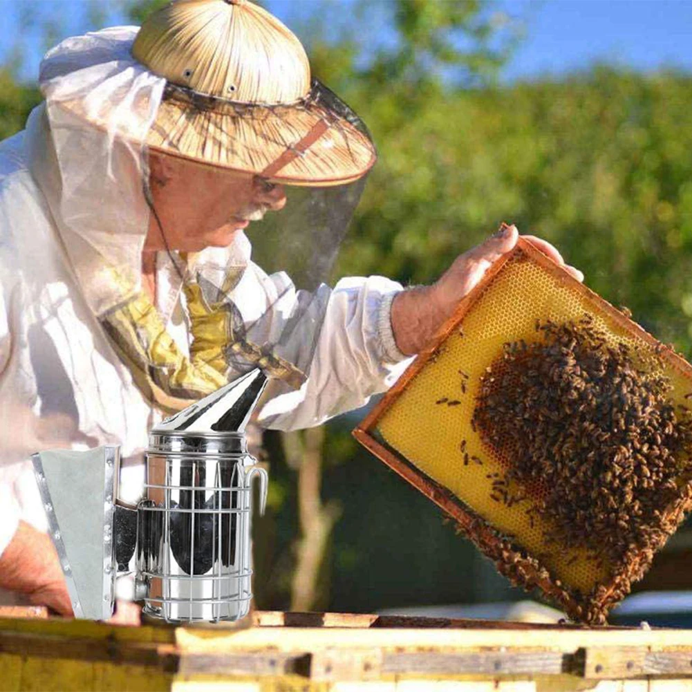 10PCS Beekeeping Tools Set Beekeeper Equipment Kit With Double Row Brush Smoke Bottle Feeding Container Bee Keeping Tools
10PCS Beekeeping Tools Set Beekeeper Equipment Kit With Double Row Brush Smoke Bottle Feeding Container Bee Keeping Tools