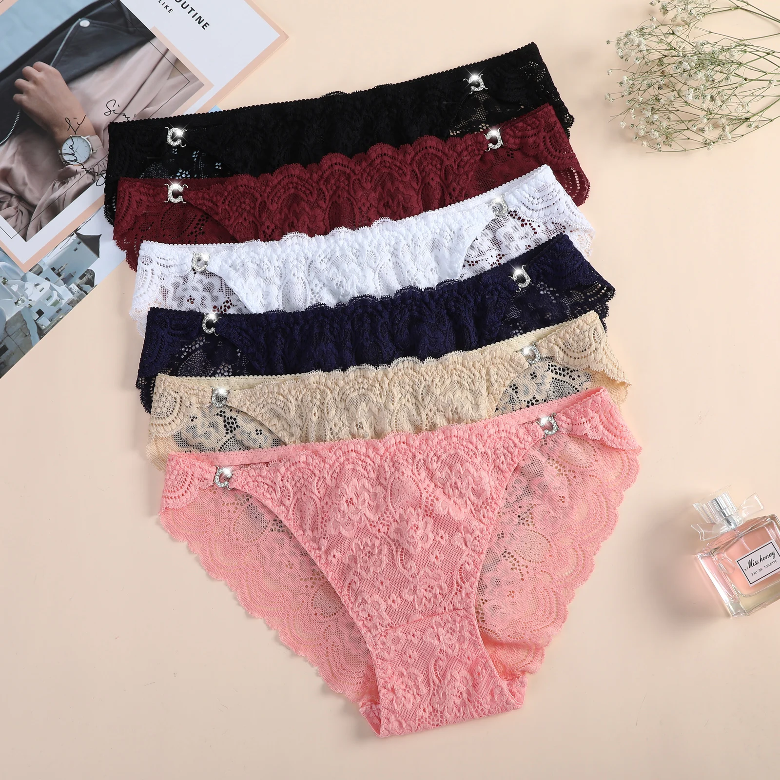 Hot Sale Seamless Lace Brief For Women Sexy Lace Ice Silk Underwear Letter Rhinestone Fashion Soft Lingerie Panties
Hot Sale Seamless Lace Brief For Women Sexy Lace Ice Silk Underwear Letter Rhinestone Fashion Soft Lingerie Panties