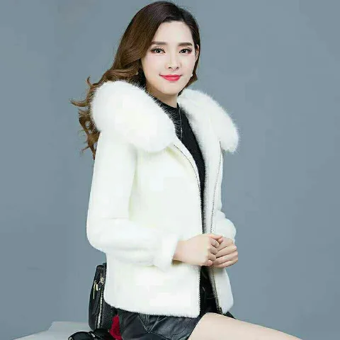 Women 2021 Autumn Winter Mink Faux Fur Coat Solid Female Hooded Thick Warm Fake Fur Jacket Lady Fashion Casual Overcoats C376
Women 2021 Autumn Winter Mink Faux Fur Coat Solid Female Hooded Thick Warm Fake Fur Jacket Lady Fashion Casual Overcoats C376