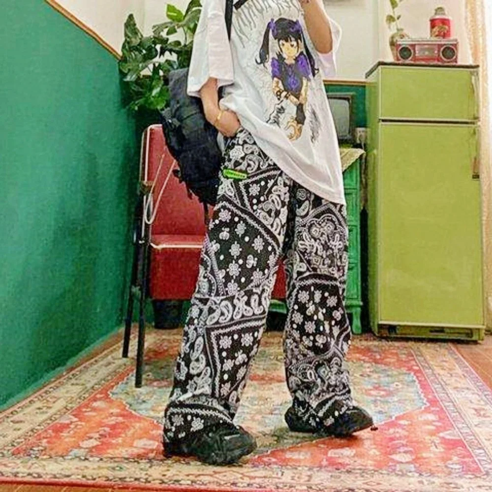 Harajuku Hip Hop Street Loose Printed Wide Leg Overalls Student Bf Elastic Waist Casual Leggings Women's Fashion Grunge
Harajuku Hip Hop Street Loose Printed Wide Leg Overalls Student Bf Elastic Waist Casual Leggings Women's Fashion Grunge