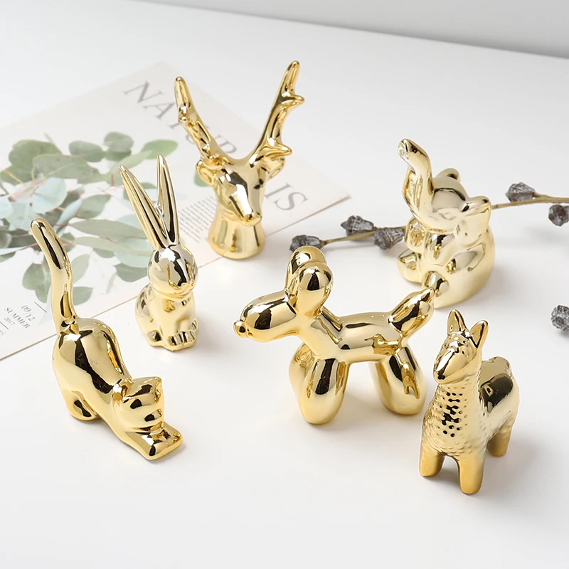 Nordic style light luxury golden ceramic ornaments creative plating photography props small ornaments desktop soft decorations
Nordic style light luxury golden ceramic ornaments creative plating photography props small ornaments desktop soft decorations