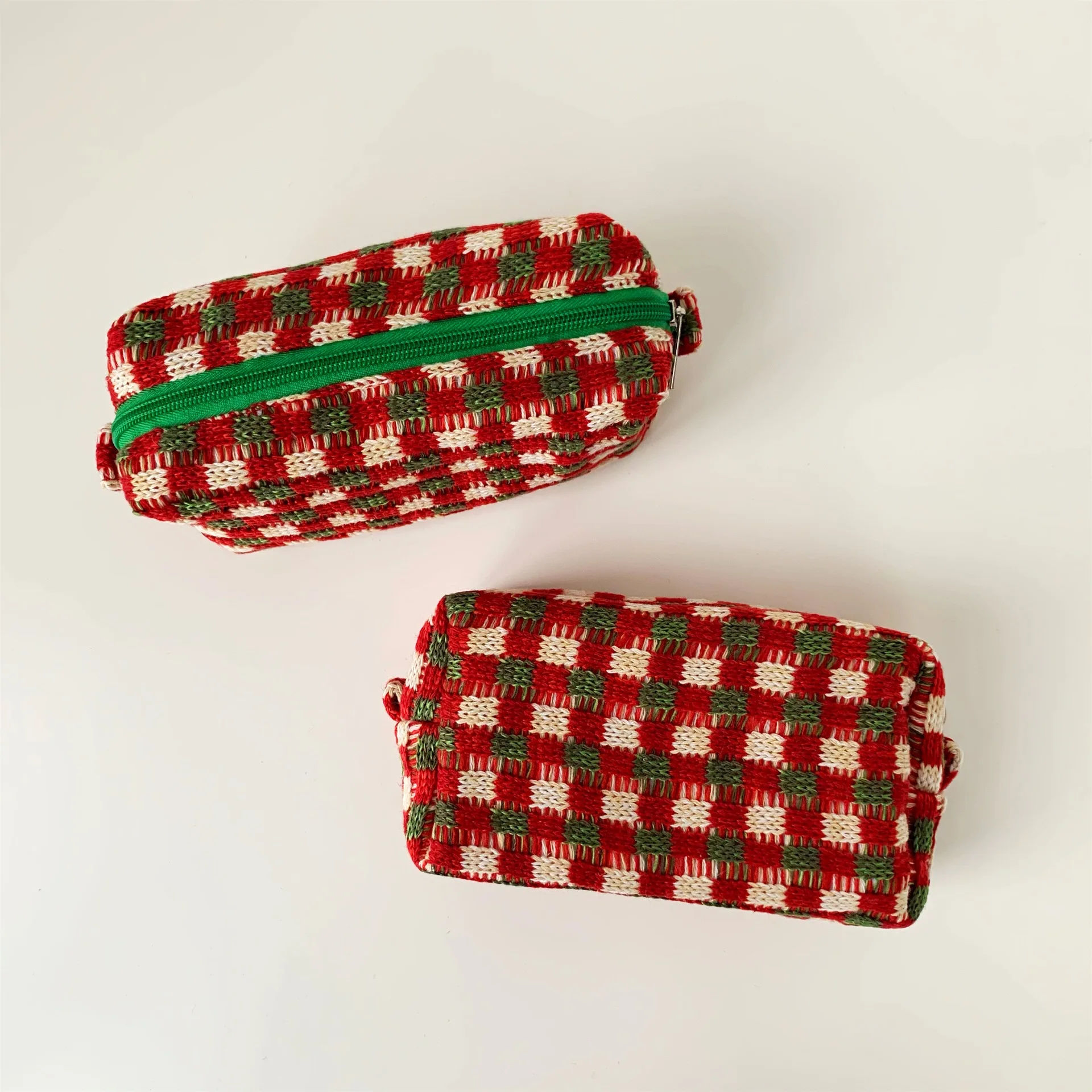2021 Christmas Merry X-Mas Cosmetic Makeup Bag Coarse Needle Knitted Polyester Holiday Toiletry Pillow Canvas Bag Travel Box
2021 Christmas Merry X-Mas Cosmetic Makeup Bag Coarse Needle Knitted Polyester Holiday Toiletry Pillow Canvas Bag Travel Box