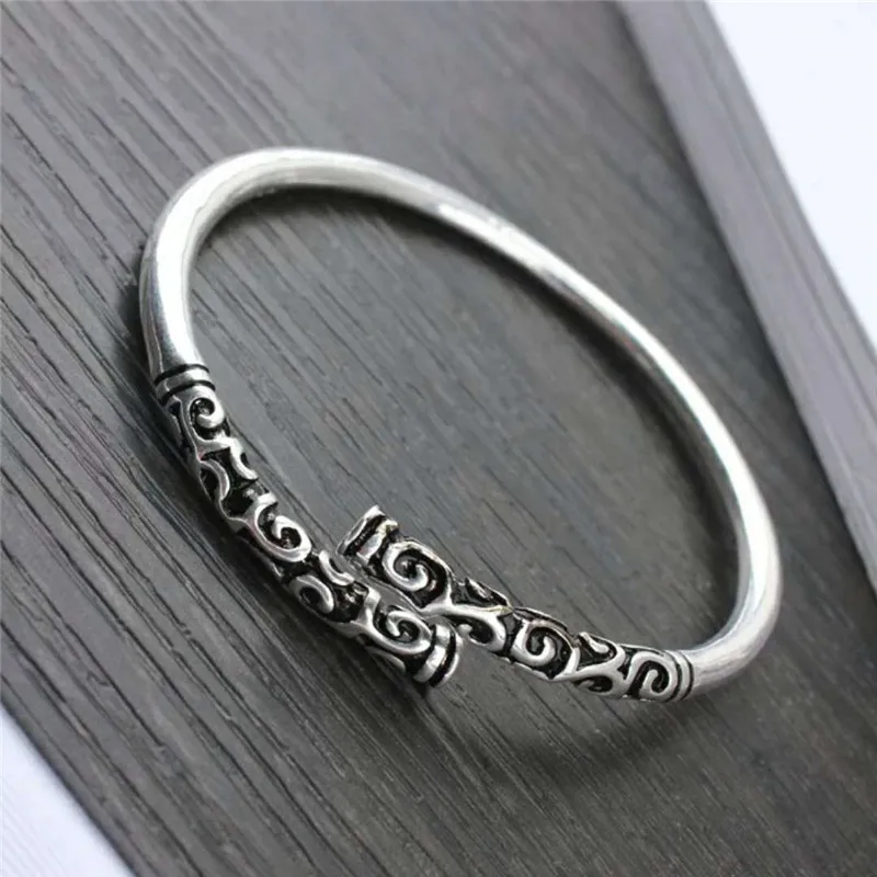 Vintage Simple Opening Bangles & Bracelet For Women Lovers Trendy Wedding Jewelry Accessories
Vintage Simple Opening Bangles & Bracelet For Women Lovers Trendy Wedding Jewelry Accessories