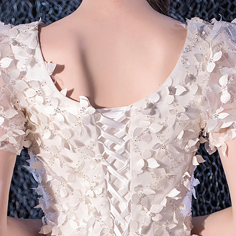Wedding Dress Square Collar Short Sleeves Embroidery Simple Ruches Bling Elegant Ball Gown Lace up Long Women Bride Dresses B055
Wedding Dress Square Collar Short Sleeves Embroidery Simple Ruches Bling Elegant Ball Gown Lace up Long Women Bride Dresses B055