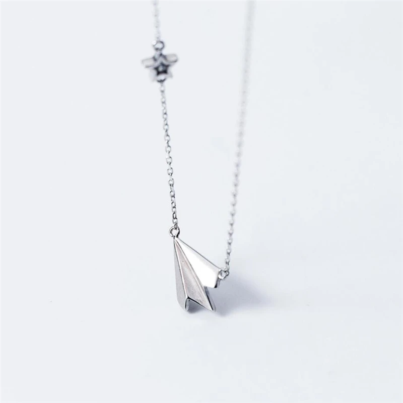 Childhood Paper Plane Simple Student Clavicle Chain Silver Color Temperament Personality Female Necklace SNE151
Childhood Paper Plane Simple Student Clavicle Chain Silver Color Temperament Personality Female Necklace SNE151