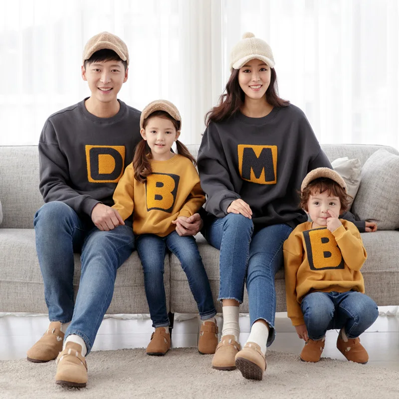 Family Matching Outfits Father Mother Kids Letter Hoodie New Year Matching Clothes Christmas Sweaters Daddy Mommy and Me Clothes
Family Matching Outfits Father Mother Kids Letter Hoodie New Year Matching Clothes Christmas Sweaters Daddy Mommy and Me Clothes
