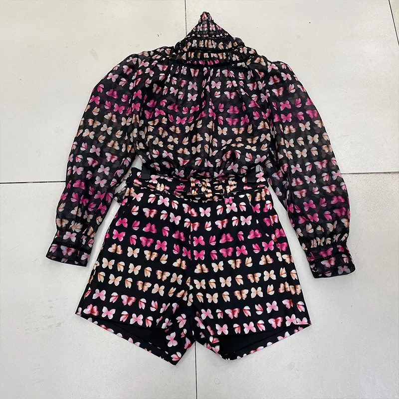 Spring Arrivals Long Puff Sleeve Turtleneck Floral Print Blouse Shorts Two Piece Set Women Outfit
Spring Arrivals Long Puff Sleeve Turtleneck Floral Print Blouse Shorts Two Piece Set Women Outfit