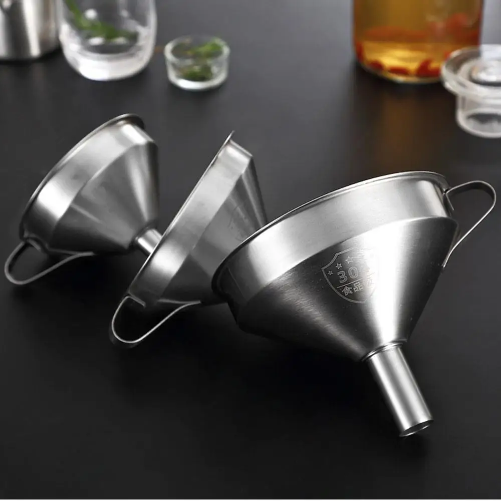 Silver Filter Kitchen Funnel Funnel Tea Coffeemaker Restaurant 304 Stainless Steel Dripper Drip Coffee Portable Baskets Mesh
Silver Filter Kitchen Funnel Funnel Tea Coffeemaker Restaurant 304 Stainless Steel Dripper Drip Coffee Portable Baskets Mesh