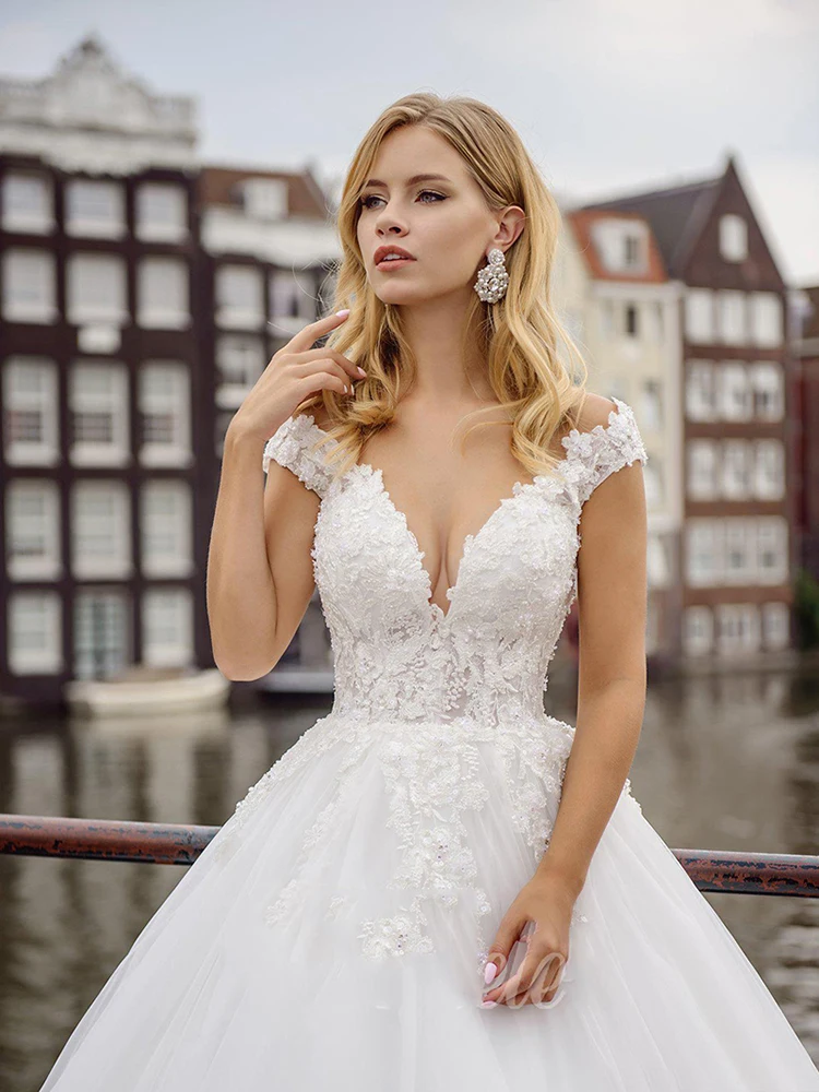 BAZIIINGAAA Simple Wedding Dress Lace Little Beading Strapless Dress Luxury Wedding Gowns Bridal Can Be Washed Bride Dresses
BAZIIINGAAA Simple Wedding Dress Lace Little Beading Strapless Dress Luxury Wedding Gowns Bridal Can Be Washed Bride Dresses