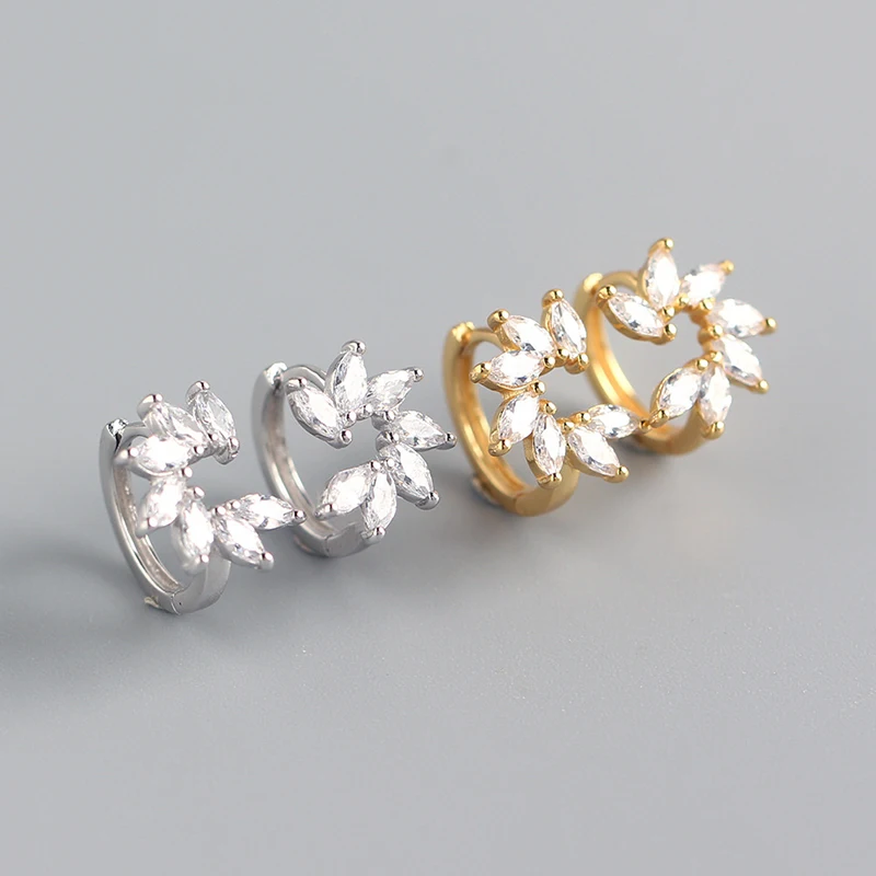 PONYKISS Romantic S925 Sterling Silver Flower Zircon Hoop Earrings for Women Anniversary Delicate Elegant Accessory Gift
PONYKISS Romantic S925 Sterling Silver Flower Zircon Hoop Earrings for Women Anniversary Delicate Elegant Accessory Gift