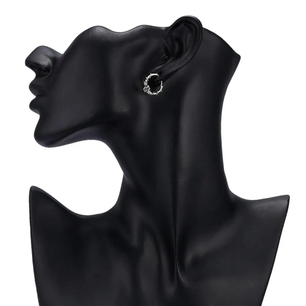 Fashion Hoop Earrings Simple Vintage Circle Earrings Metal Boho Silver Color Round Ball Twisted Knot Brinco Rock Punk Jewelry
Fashion Hoop Earrings Simple Vintage Circle Earrings Metal Boho Silver Color Round Ball Twisted Knot Brinco Rock Punk Jewelry