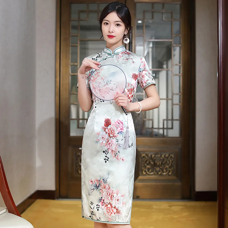 Oversize 4XL Elegant Traditional Short Sleeve Floral Printed Cheongsam Female Chinese Style Qipao Clothing Dress
Oversize 4XL Elegant Traditional Short Sleeve Floral Printed Cheongsam Female Chinese Style Qipao Clothing Dress