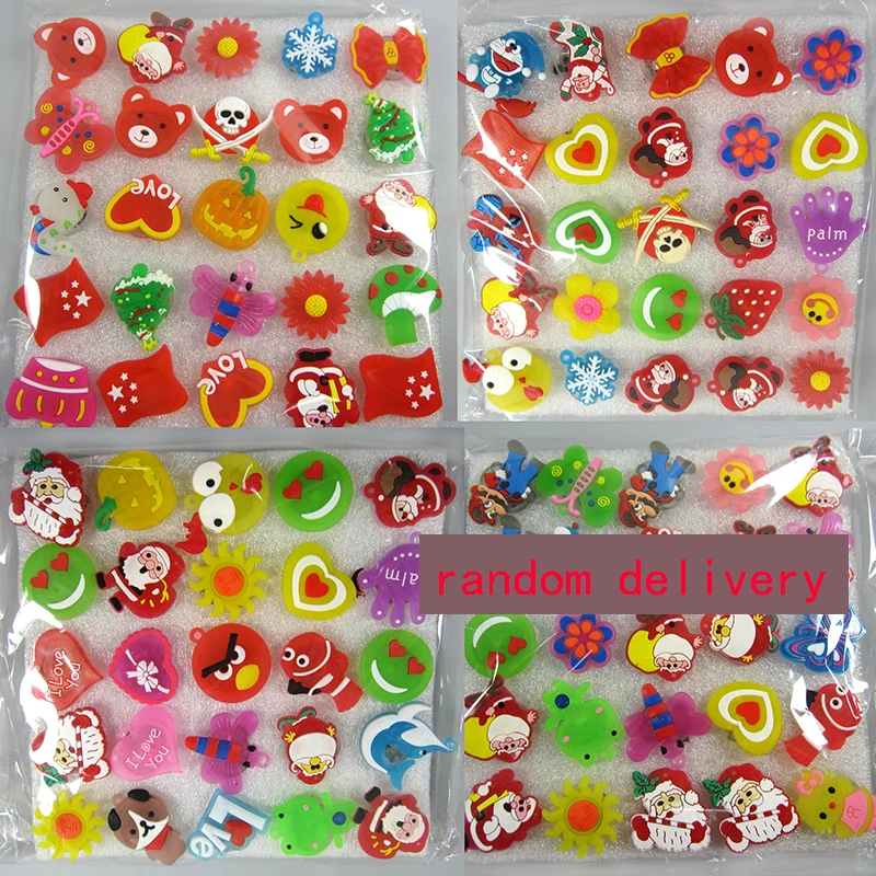 1pcs Luminous Toys/Light-emitting brooch/led flash badge/cartoon pin/colorful light/baby toys for children/toy/Christmas gift
1pcs Luminous Toys/Light-emitting brooch/led flash badge/cartoon pin/colorful light/baby toys for children/toy/Christmas gift