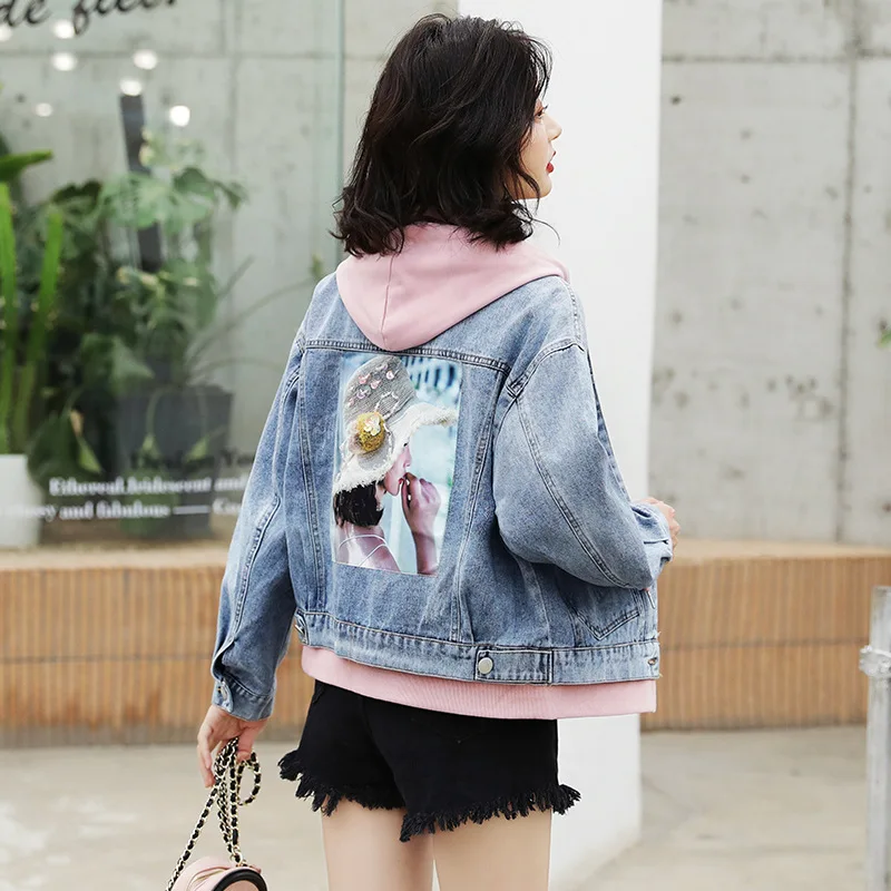 Hooded fake two-piece denim short jacket women 2020 autumn and winter new fashion temperament all-match baseball uniform jacket
Hooded fake two-piece denim short jacket women 2020 autumn and winter new fashion temperament all-match baseball uniform jacket