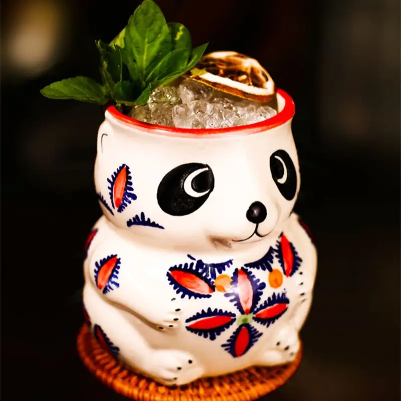 Aixiangru Ceramic Tiki Mug Super Cute Bear Ceramic Water Cup Hawaii TIKI Special Cocktail Cups Personalized Bar Tea Cup
Aixiangru Ceramic Tiki Mug Super Cute Bear Ceramic Water Cup Hawaii TIKI Special Cocktail Cups Personalized Bar Tea Cup