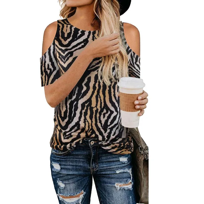 Summer Leopard Print T Shirt Women Off-shoulder O-neck Short Sleeve Tops Casual Plus Size Streetwear Tee Shirt Haut Femme
Summer Leopard Print T Shirt Women Off-shoulder O-neck Short Sleeve Tops Casual Plus Size Streetwear Tee Shirt Haut Femme