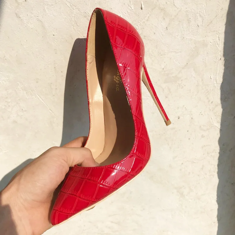 Keshangjia brand fashion new pointed red high-heeled exquisite stone single shoes 12cm high-heeled ladies party shoes
Keshangjia brand fashion new pointed red high-heeled exquisite stone single shoes 12cm high-heeled ladies party shoes