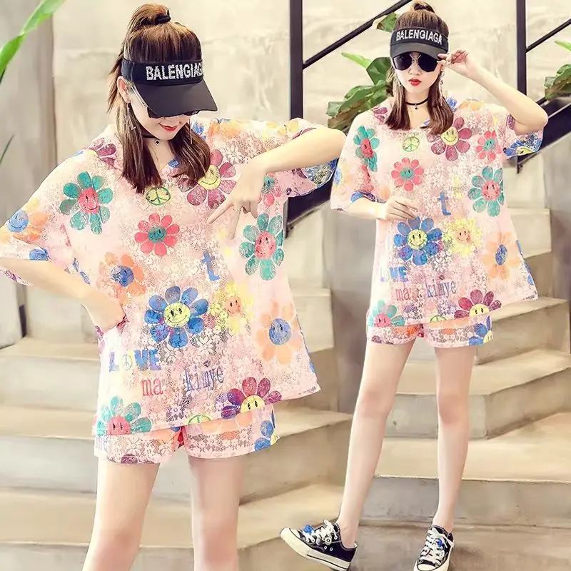 Sports Outfits women's summer short sleeve shorts 2021 new thin fashion casual two-piece foreign style
Sports Outfits women's summer short sleeve shorts 2021 new thin fashion casual two-piece foreign style