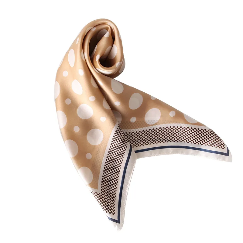 Luxury Spring and autumn 2020 lady Square scarf new tourism sunscreen shawl women silk scarves Fashion print Muslim headcloth 
Luxury Spring and autumn 2020 lady Square scarf new tourism sunscreen shawl women silk scarves Fashion print Muslim headcloth