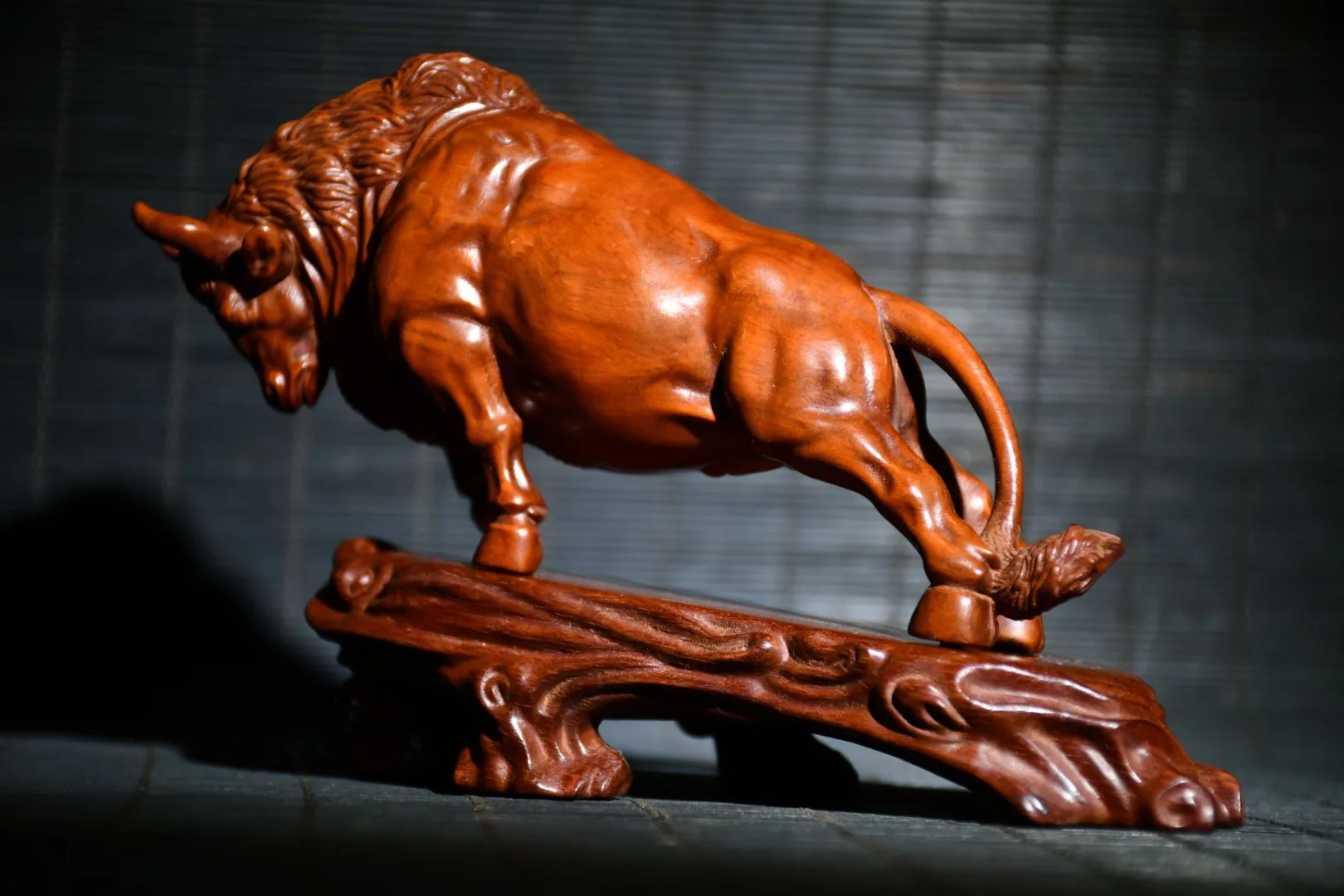 Home Decor 6" China Lucky Old Boxwood Handmade statue Wang Cai Niu Fighting Bull Statue Bullish Bull market Office Ornaments
Home Decor 6" China Lucky Old Boxwood Handmade statue Wang Cai Niu Fighting Bull Statue Bullish Bull market Office Ornaments
