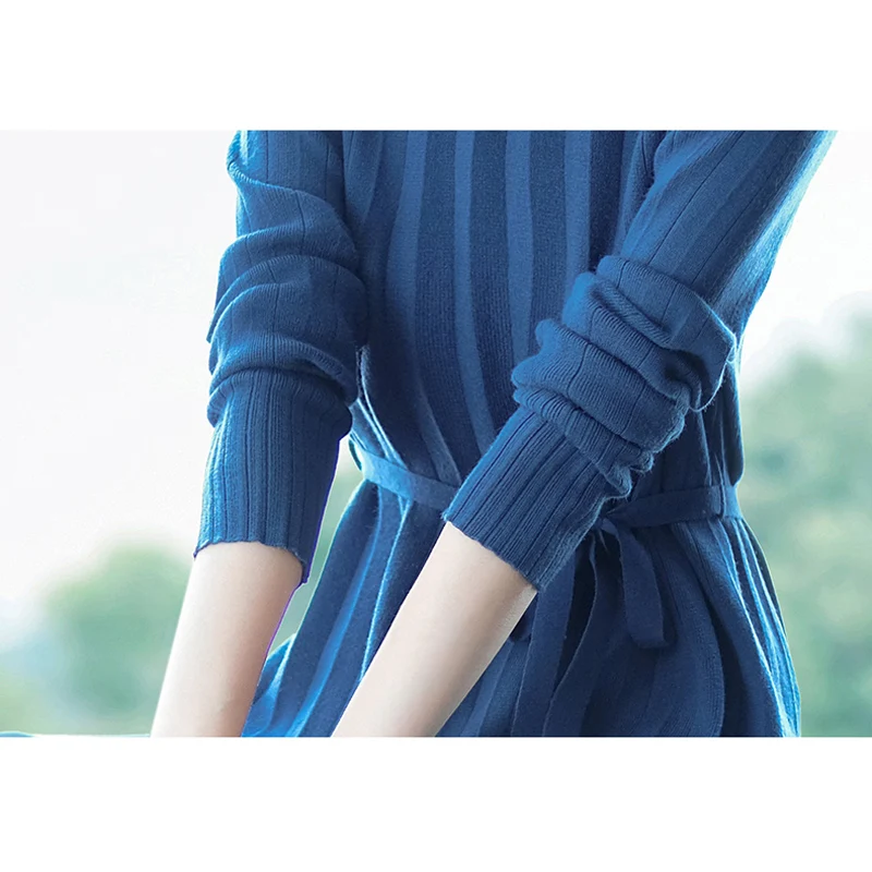 2019 Women Autumn new Elegant Knitted Dress fashion V-Neck Long Sleeve Sweater dress Casual Knee-Length Dress women
2019 Women Autumn new Elegant Knitted Dress fashion V-Neck Long Sleeve Sweater dress Casual Knee-Length Dress women