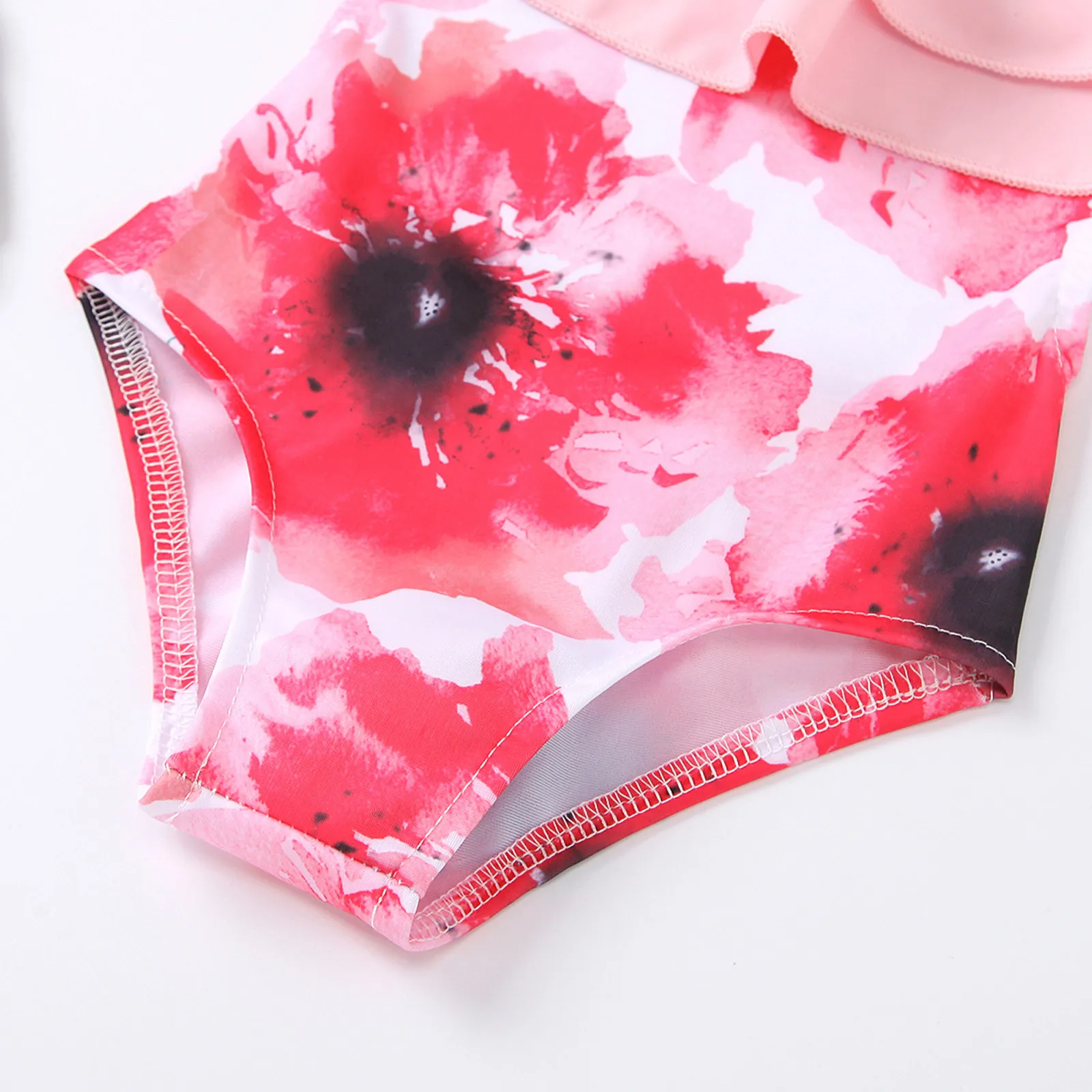 Toddler Baby Girl Swimwear Floral Ruffle One Piece Swimsuit For Girl Summer Bikini Sleeveless Sling Beach Bathing Suit 1T-5T
Toddler Baby Girl Swimwear Floral Ruffle One Piece Swimsuit For Girl Summer Bikini Sleeveless Sling Beach Bathing Suit 1T-5T