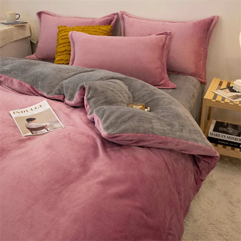 Soft skin-friendly flannel duvet cover dual-use warm winter duvet cover for adults and children thickened duvet cover 200x230cm
Soft skin-friendly flannel duvet cover dual-use warm winter duvet cover for adults and children thickened duvet cover 200x230cm