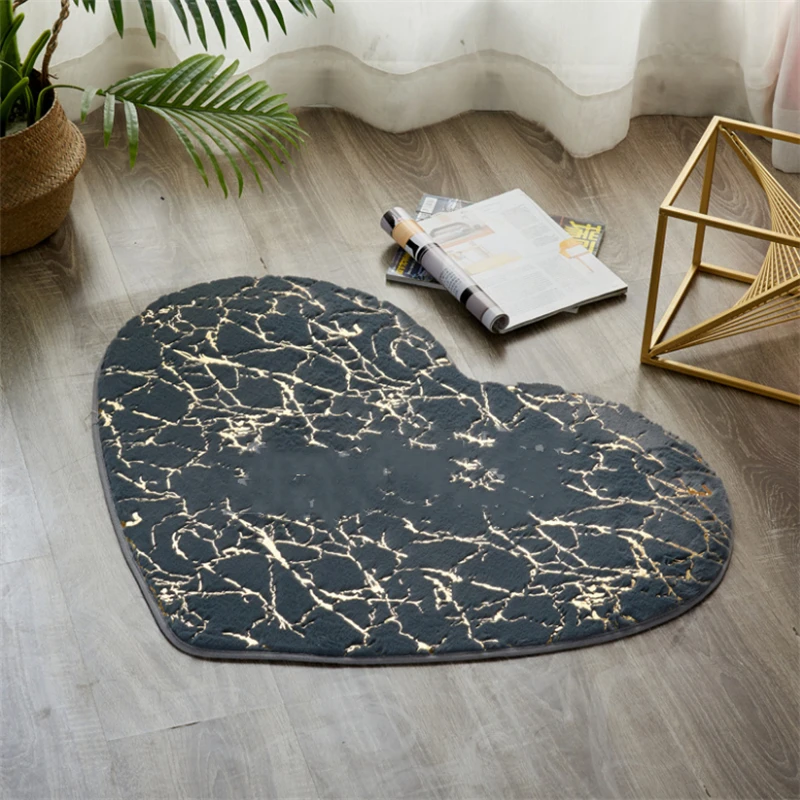 

New Rug Love Hearts Shape Carpet Solid Colors Faux Rabbit Fur Mat Shaggy Area Rugs For Living Bed Room Indoor Home Decorations