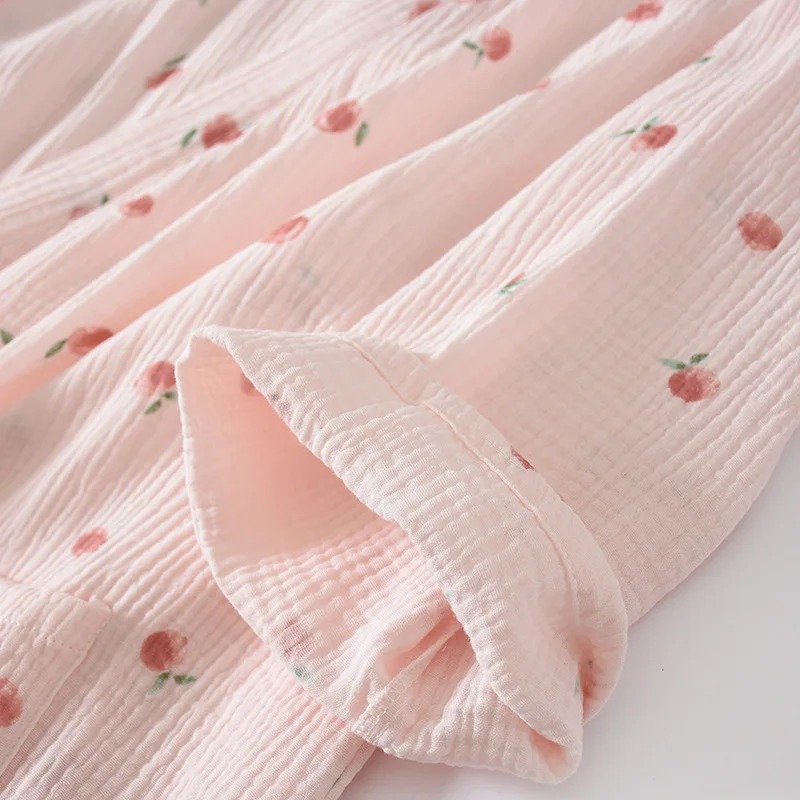 Japanese kimono spring and autumn ladies cotton crepe cloth nightgown pajamas bathrobe household clothes spring and summer robe
Japanese kimono spring and autumn ladies cotton crepe cloth nightgown pajamas bathrobe household clothes spring and summer robe