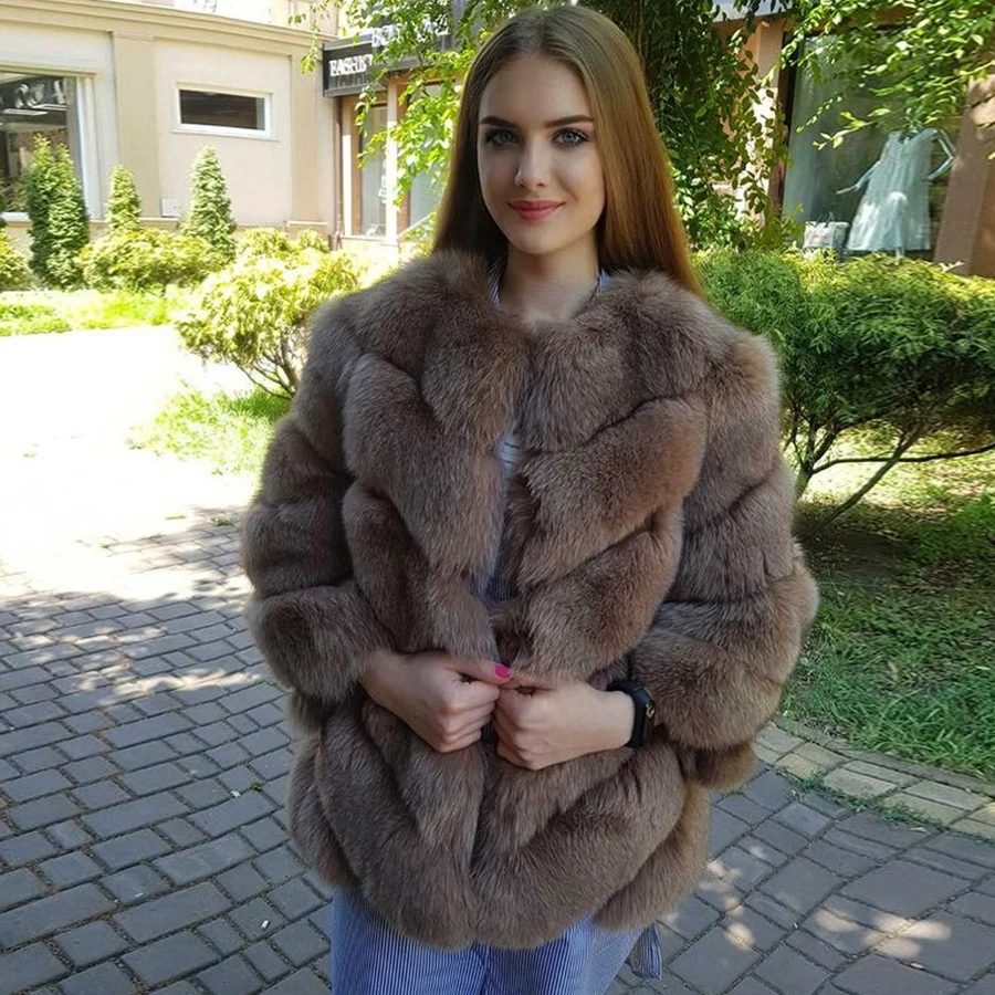 Зимнее меховое пальто 100% Натуральная лиса теплая меховая куртка толстое меховое пальто Высокое качество Верхняя одежда горячий стиль
Зимнее меховое пальто 100% Натуральная лиса теплая меховая куртка толстое меховое пальто Высокое качество Верхняя одежда горячий стиль