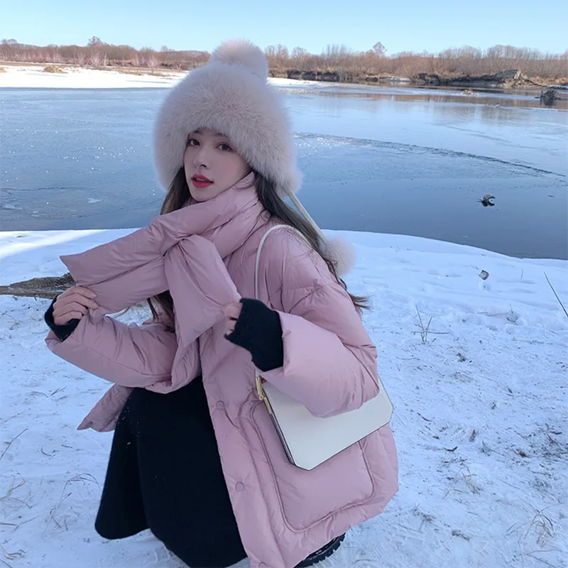 2021 new fashion light and thin hot-selling short stand collar with detachable scarf down jacket women winter jacket
2021 new fashion light and thin hot-selling short stand collar with detachable scarf down jacket women winter jacket