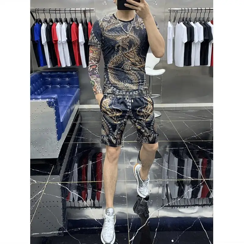 2021 new summer sports short sleeve Outfits men's clothing Chinese dragon printing social fashion handsome
2021 new summer sports short sleeve Outfits men's clothing Chinese dragon printing social fashion handsome
