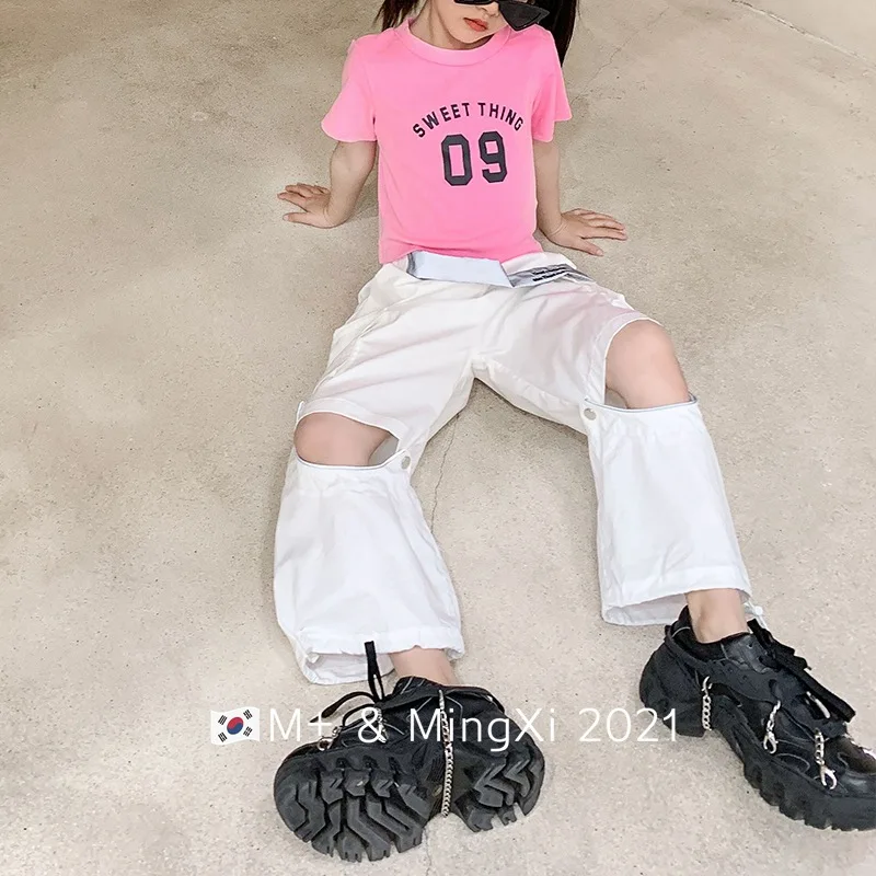 2021 summer new children's T-shirt children's pants children's casual pants boys and girls detachable pants solid color
2021 summer new children's T-shirt children's pants children's casual pants boys and girls detachable pants solid color