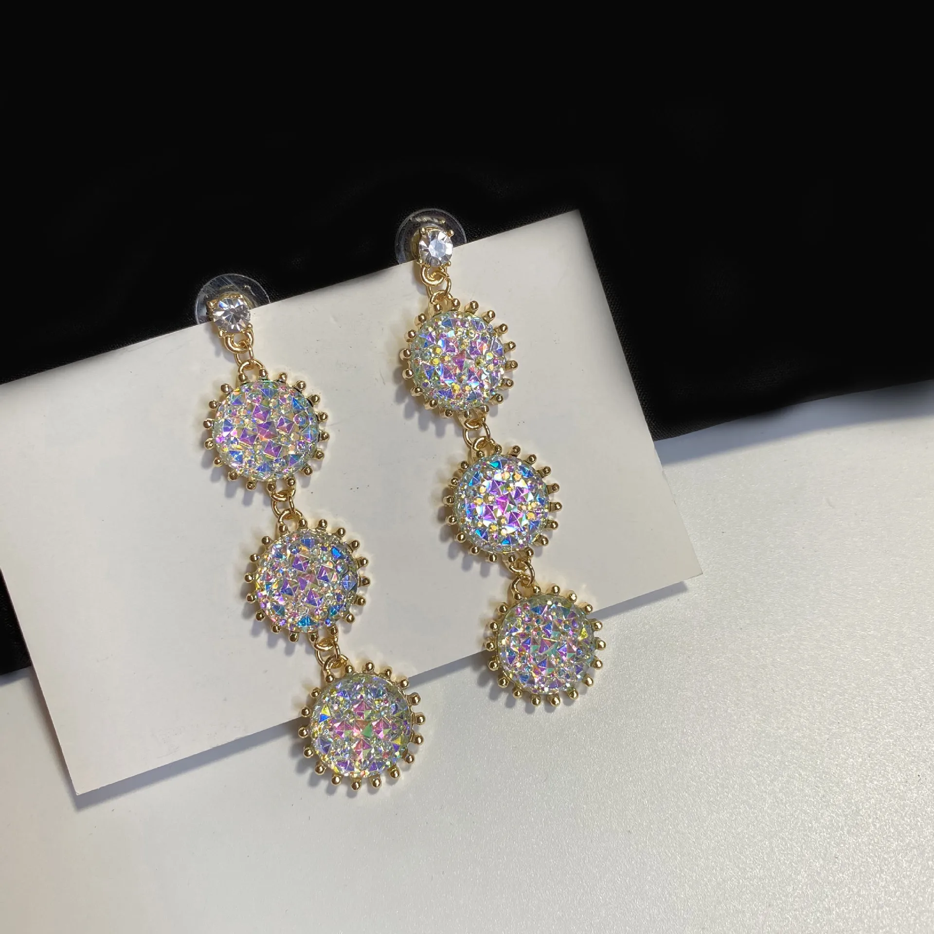 Bohemia Ladies Bijoux brincos Sequin Tassel Long Clip Earring For Women Statement Geometric Shiny Resin Stone Clip On Earrings
Bohemia Ladies Bijoux brincos Sequin Tassel Long Clip Earring For Women Statement Geometric Shiny Resin Stone Clip On Earrings