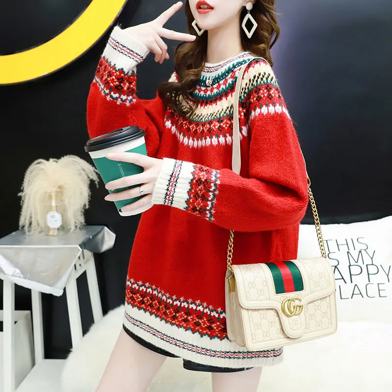 Новый бархатный плюшевый красный новогодний Рождественский свитер для женщин зима
Новый бархатный плюшевый красный новогодний Рождественский свитер для женщин зима