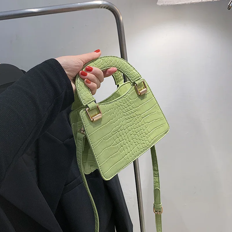 New Fashion Simple Crocodile Pattern Pattern PU Leather Armpit Pack for Women Solid Color Chain Shoulder Hand Travel Bag
New Fashion Simple Crocodile Pattern Pattern PU Leather Armpit Pack for Women Solid Color Chain Shoulder Hand Travel Bag