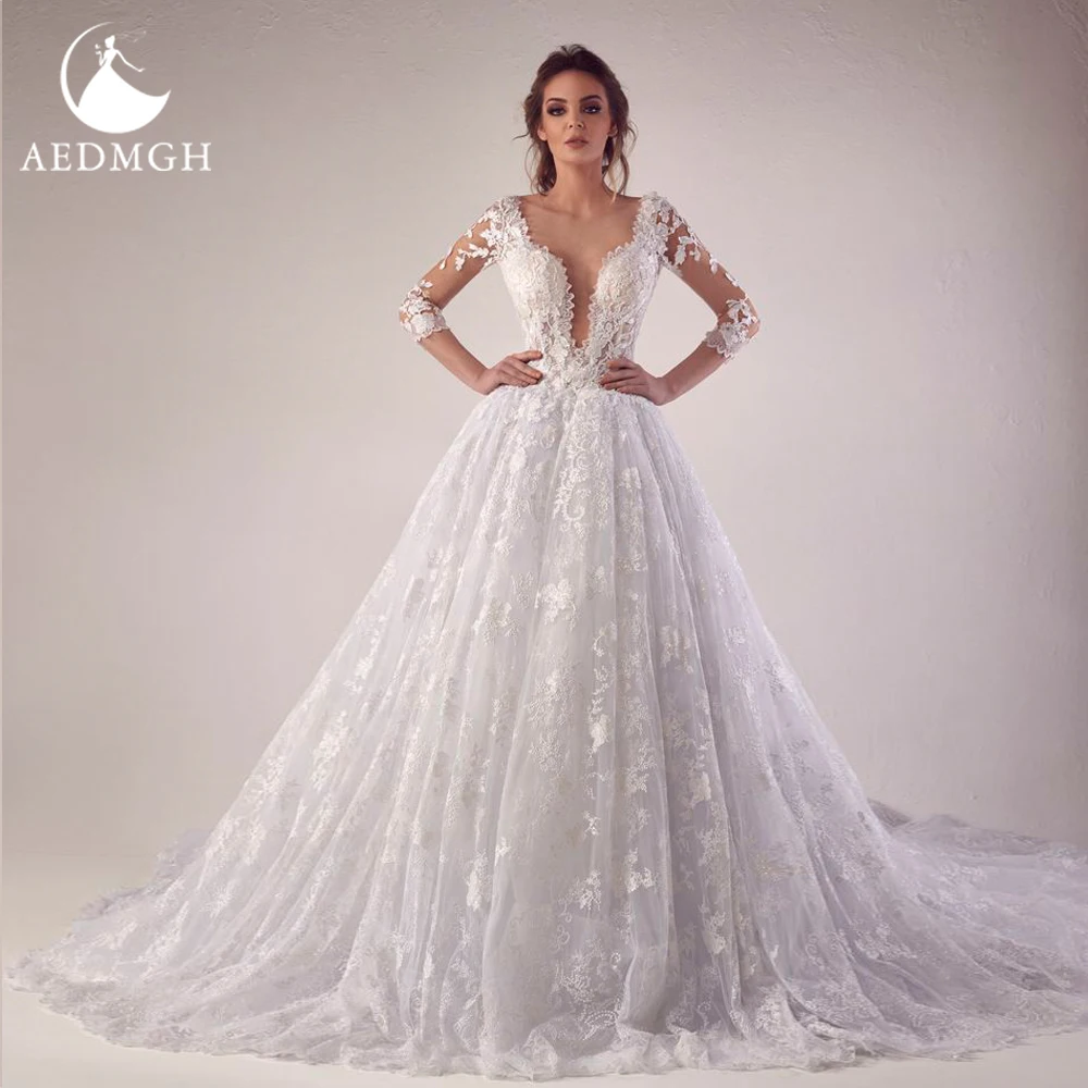 Aedmgh Ball Gown Gorgeous Wedding Dresses 2022 V-Neck Three Quarter Sleeve Bride Dress Lace Appliques Court Train Bridal Gown
Aedmgh Ball Gown Gorgeous Wedding Dresses 2022 V-Neck Three Quarter Sleeve Bride Dress Lace Appliques Court Train Bridal Gown