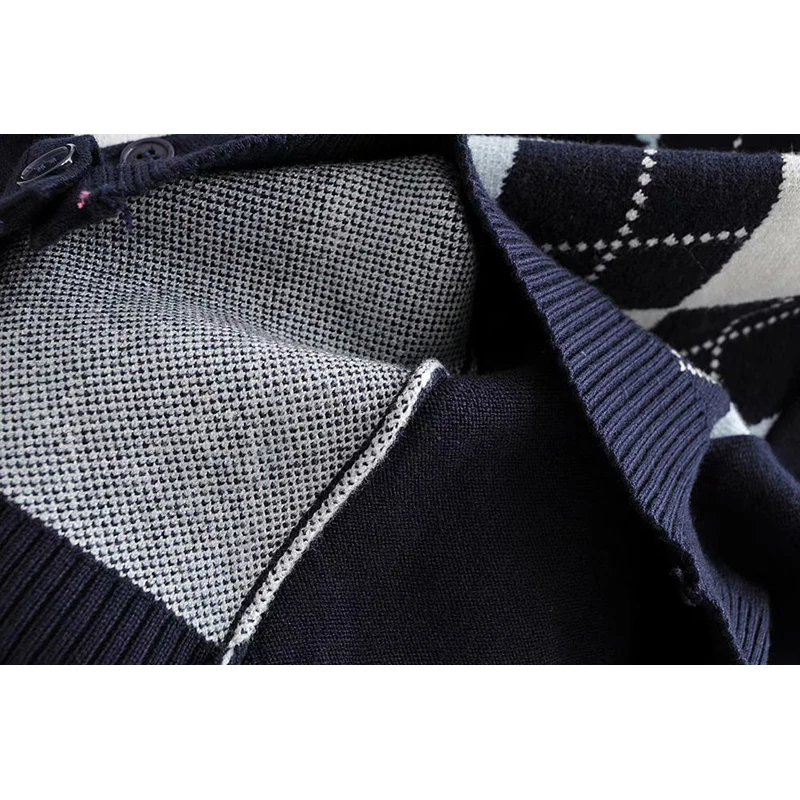 New Diamond Plaid Sweater Women Color Matching Harajuku Clothing Stretch Knit Pullover Casual Style Female Tops
New Diamond Plaid Sweater Women Color Matching Harajuku Clothing Stretch Knit Pullover Casual Style Female Tops